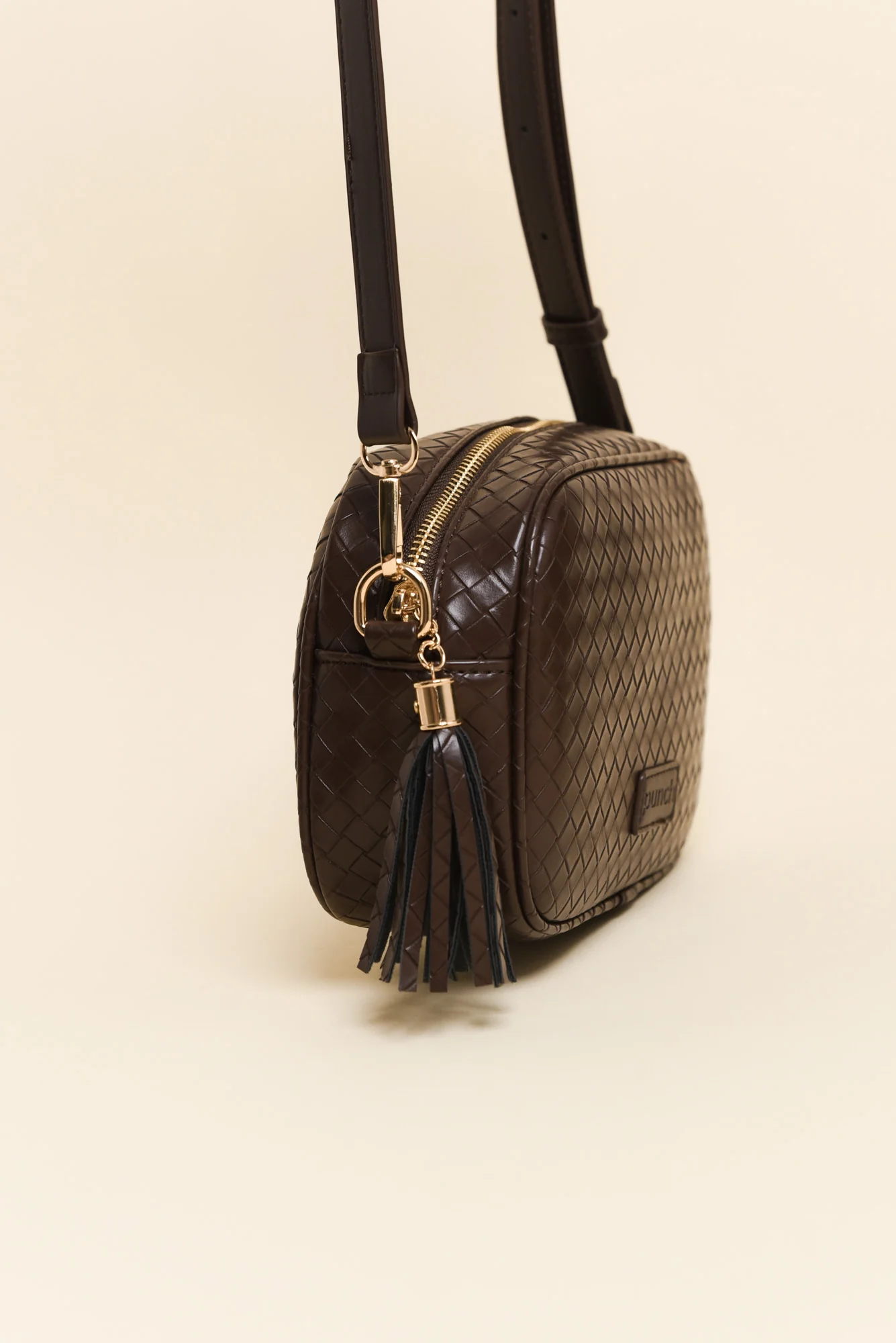 Disco Brown Woven Crossbody Bag - Image 2