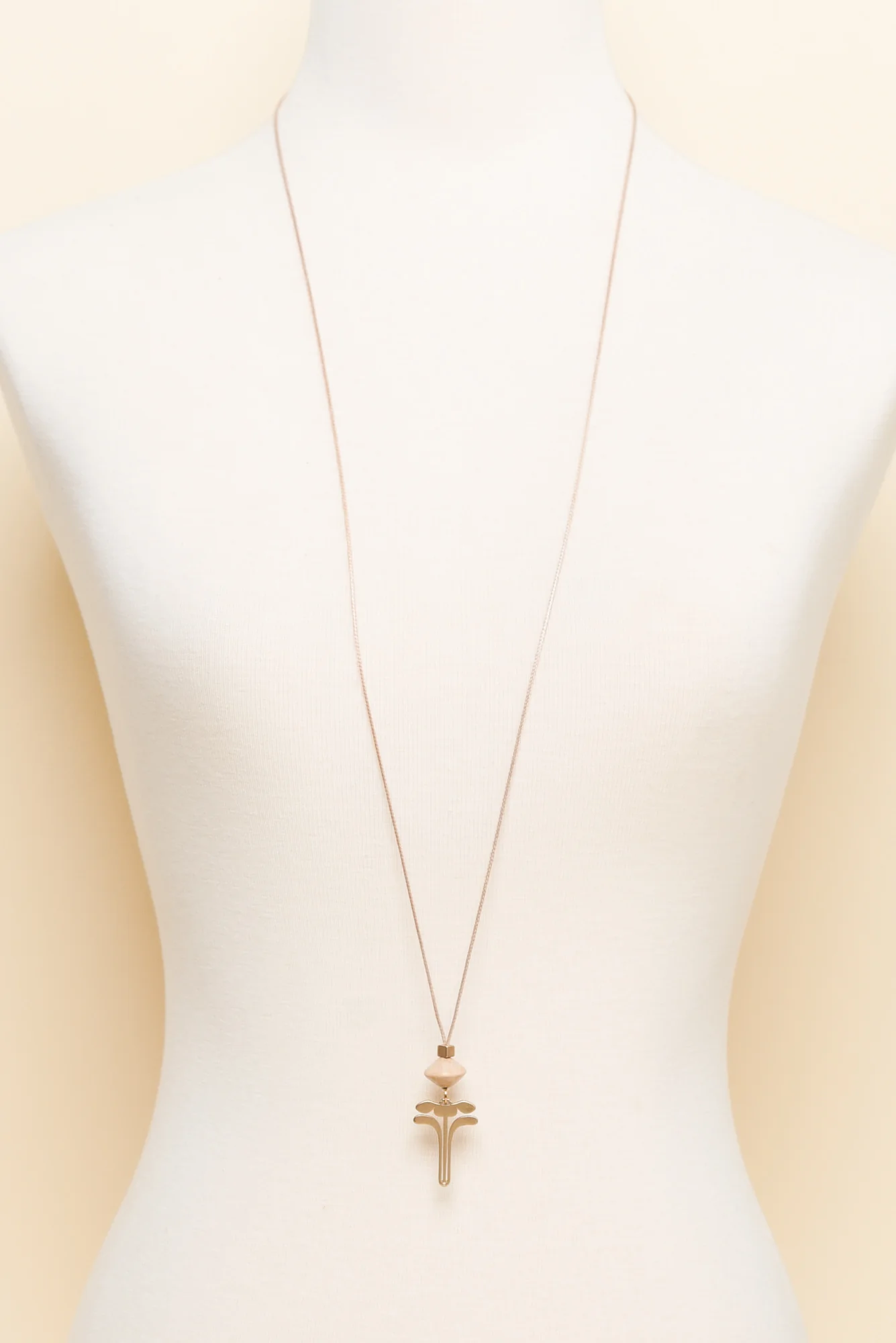Hatia Gold Flower Pendant Necklace - Image 2