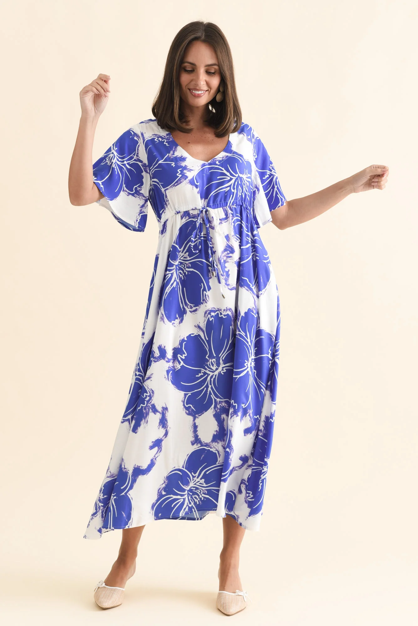 Jennifer Blue Floral Flutter Sleeve Dress - Image 2