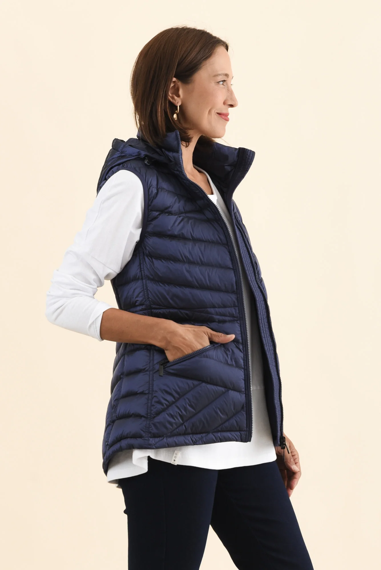 Maryclaire Navy Down Puffer Vest - Image 3