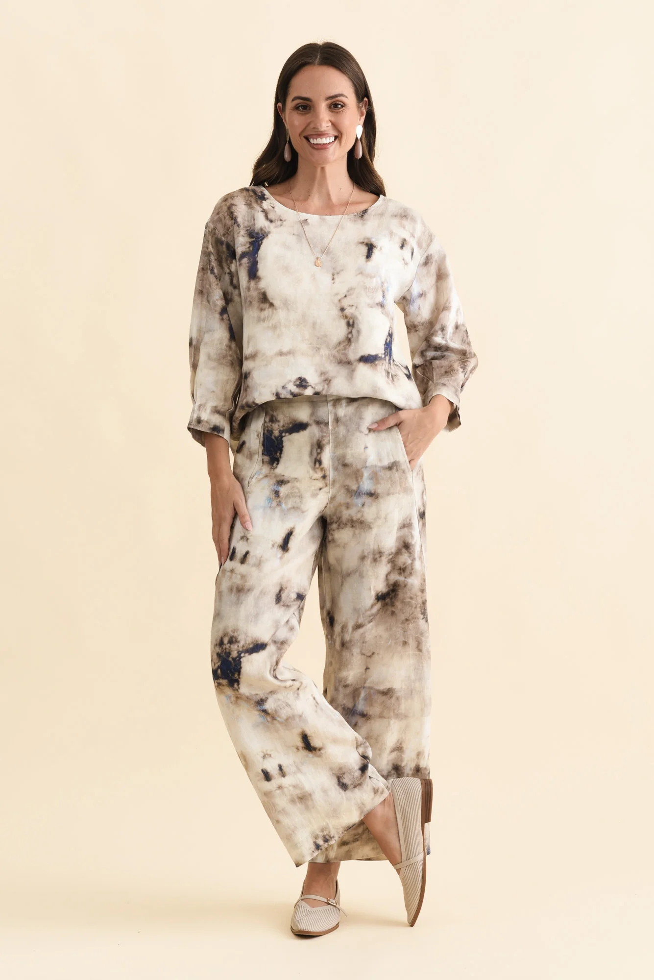 Xandra Taupe Abstract Linen Pocket Pants - Image 6
